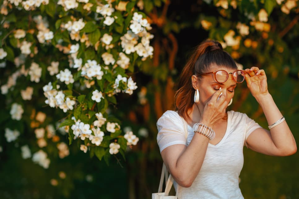 Spring Allergies vs. Dry Eye: How to Tell the Difference